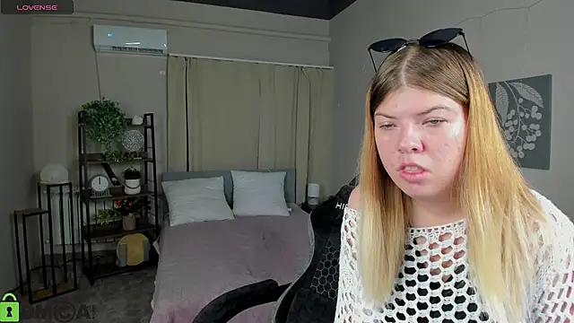 Stefania-sweet webcam