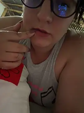 Soe_Lara webcam