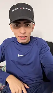michaell_twinkk webcam