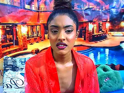 IndianPretty14u2Luv webcam