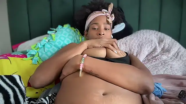 Cum2Charm webcam