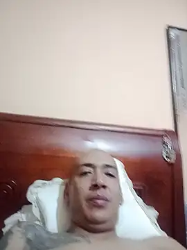 Cain180k live cam on StripChat