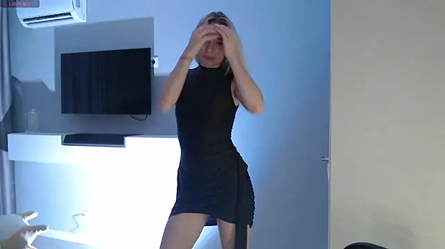 Emily_Hartt webcam