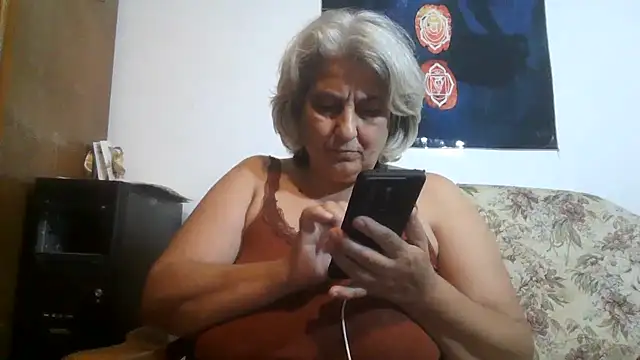 ExquisiteMature webcam