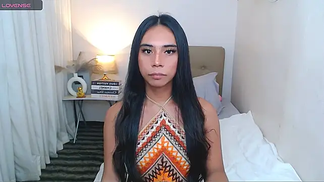 scarlet_smith7 (T teen) - make me happy