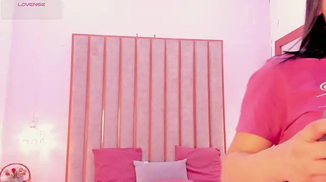 Zoe_Monrow webcam