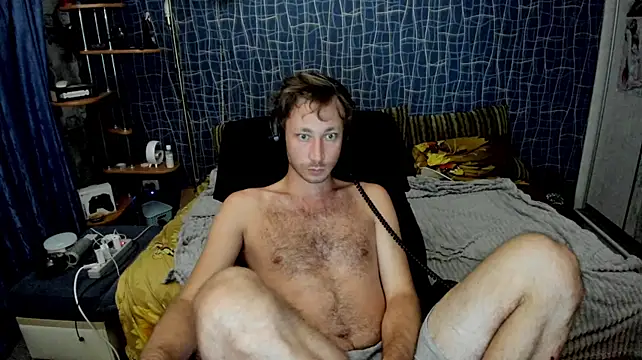 CuteBoy228 webcam