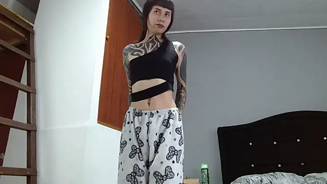Emilia_1995 webcam