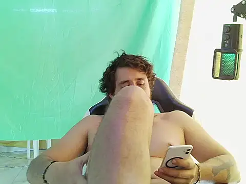 aronmiller404 webcam