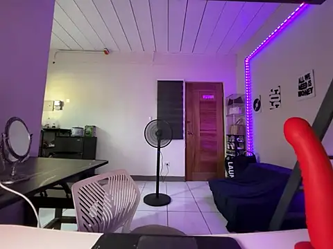 PinayLina18 webcam