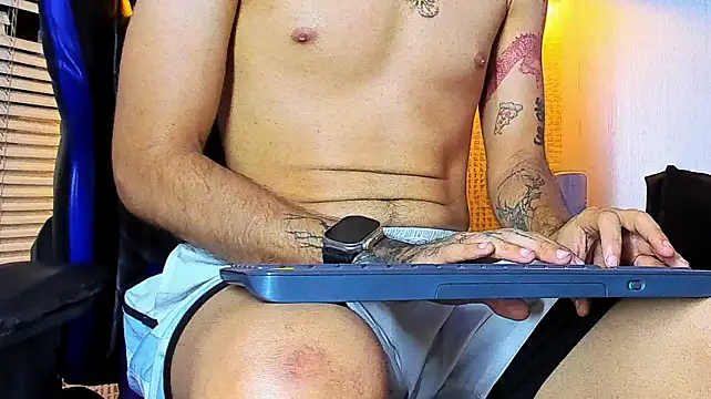 Daniel_huge22 webcam