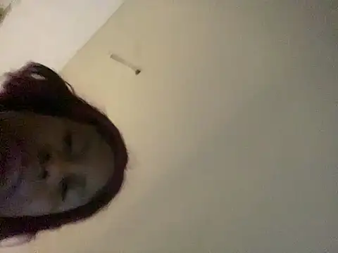 HotGarotinha webcam