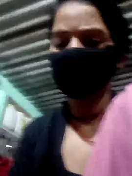 Aarti9080 webcam