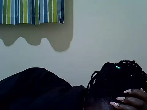 CURVY-CORAZZON webcam