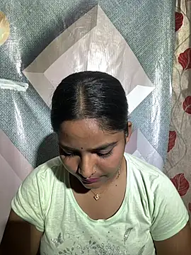 Baby_Myraaa webcam