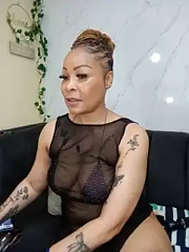 SEXYCARLITA09