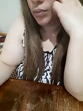 Madam_bezzzoul webcam