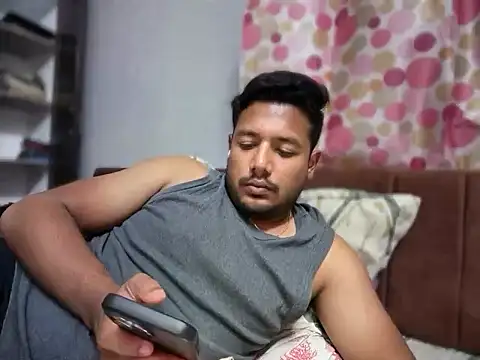 Randy642001 live cam on StripChat