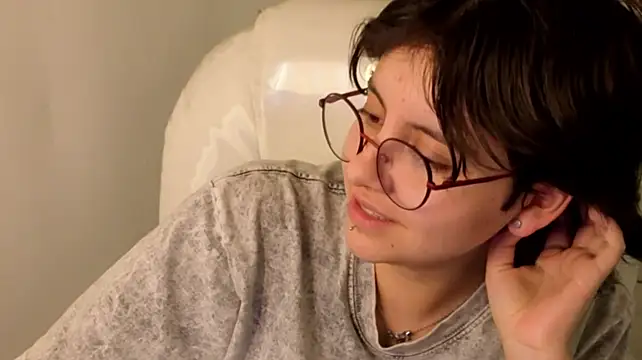Nathaly_ds live cam on StripChat