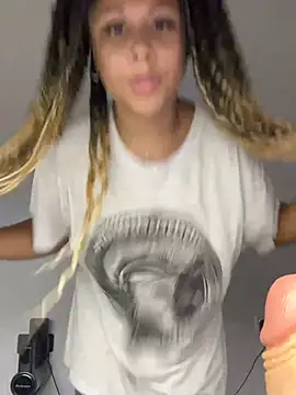 HaileyDiana webcam