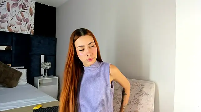 LolaGray__