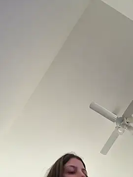 lilylovelesss (F young) - SUCK DILDO