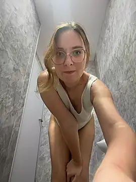 The_Snowwhitee webcam