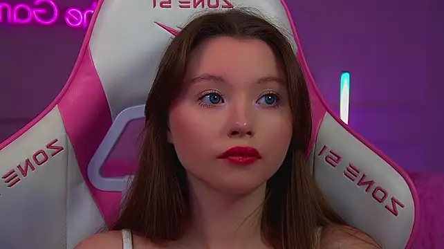 KeiraAsti live webcam