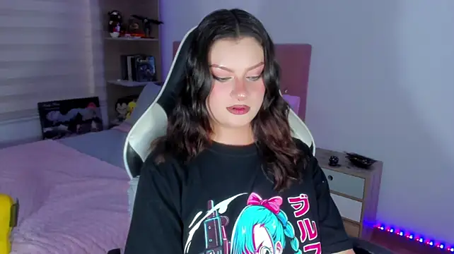OphelianaRose33 webcam