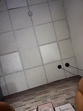 CherrySmirkXXX webcam