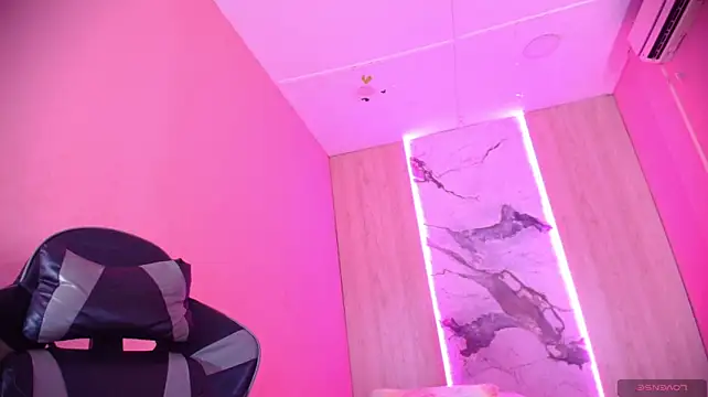 Shara_hot26 webcam