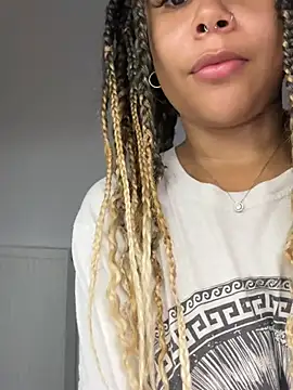 HaileyDiana webcam