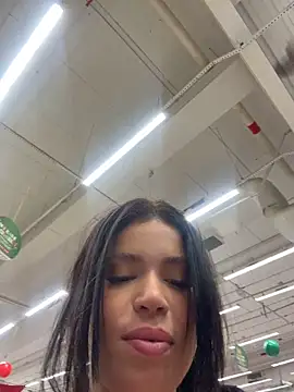 Rafaellaz Live Webcam on Stripchat