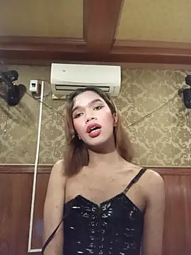 cuntyslut_nikki live cam on StripChat