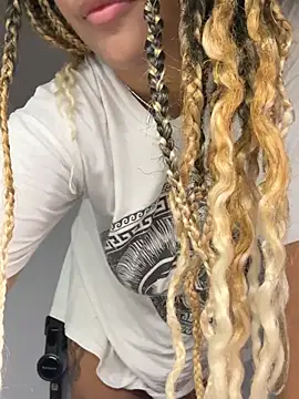 HaileyDiana webcam