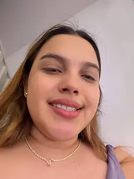 colibri_xxx (F young) - NAKED IN SECRET MY FAMILY