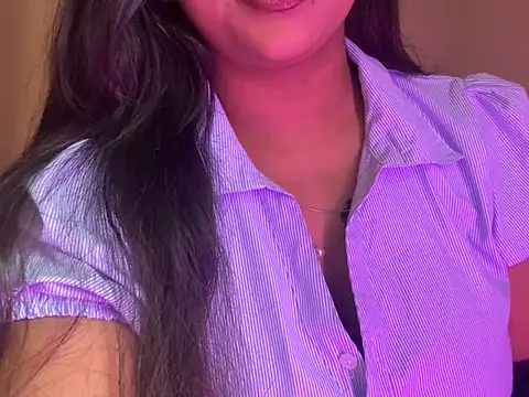 Its_cherry_magic webcam