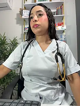 miacamille_ (F teen) - finger time + spank pussy x5