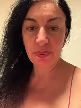 Lizzaa80 live cam on StripChat