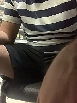 bigdickguy21cm webcam