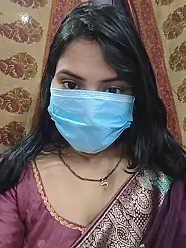 miss_aayushi (F young) - Gold necklace