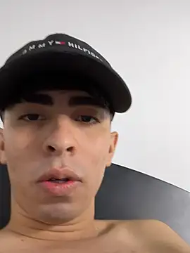 michaell_twinkk webcam