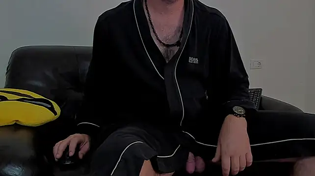 kingmalcom (Ask my age) - cum hard