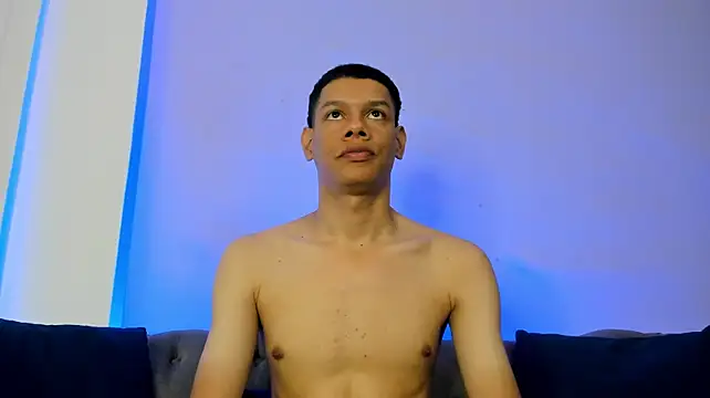 milo_cruz_ webcam