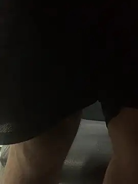 bigdickguy21cm webcam