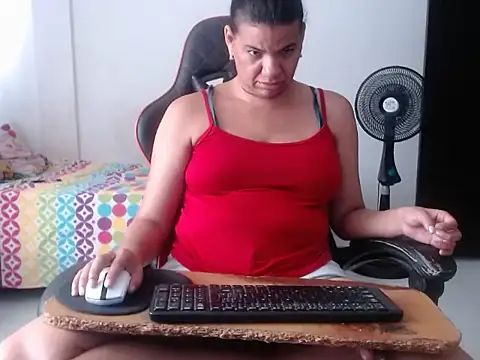 Adriana_0312 webcam