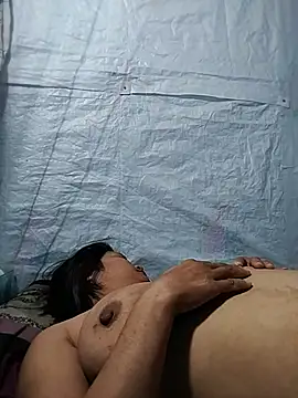BigAss-69 webcam