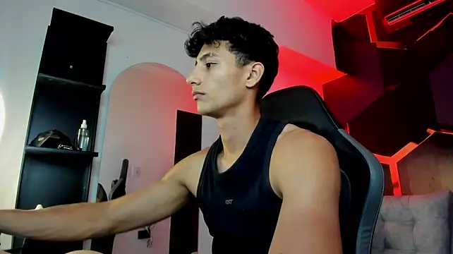 MaxiimoRomano_ webcam