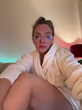 FemDom_RubyKnightXXO live cam on StripChat
