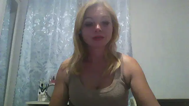 Lola_115 webcam